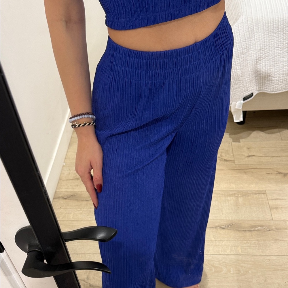 Elegant Blue Women's Jumpsuit - Picture 3 of 6